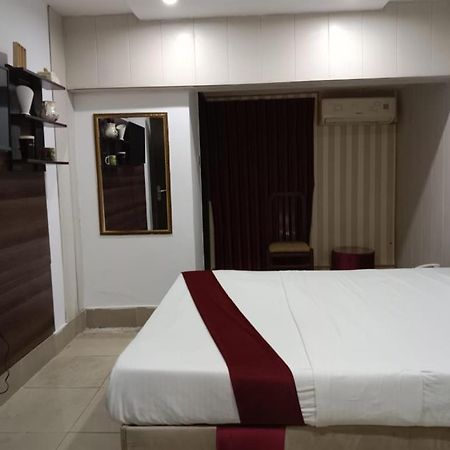 Helen One Hotel لاهور المظهر الخارجي الصورة