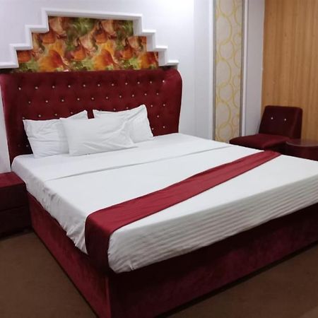 Helen One Hotel لاهور المظهر الخارجي الصورة